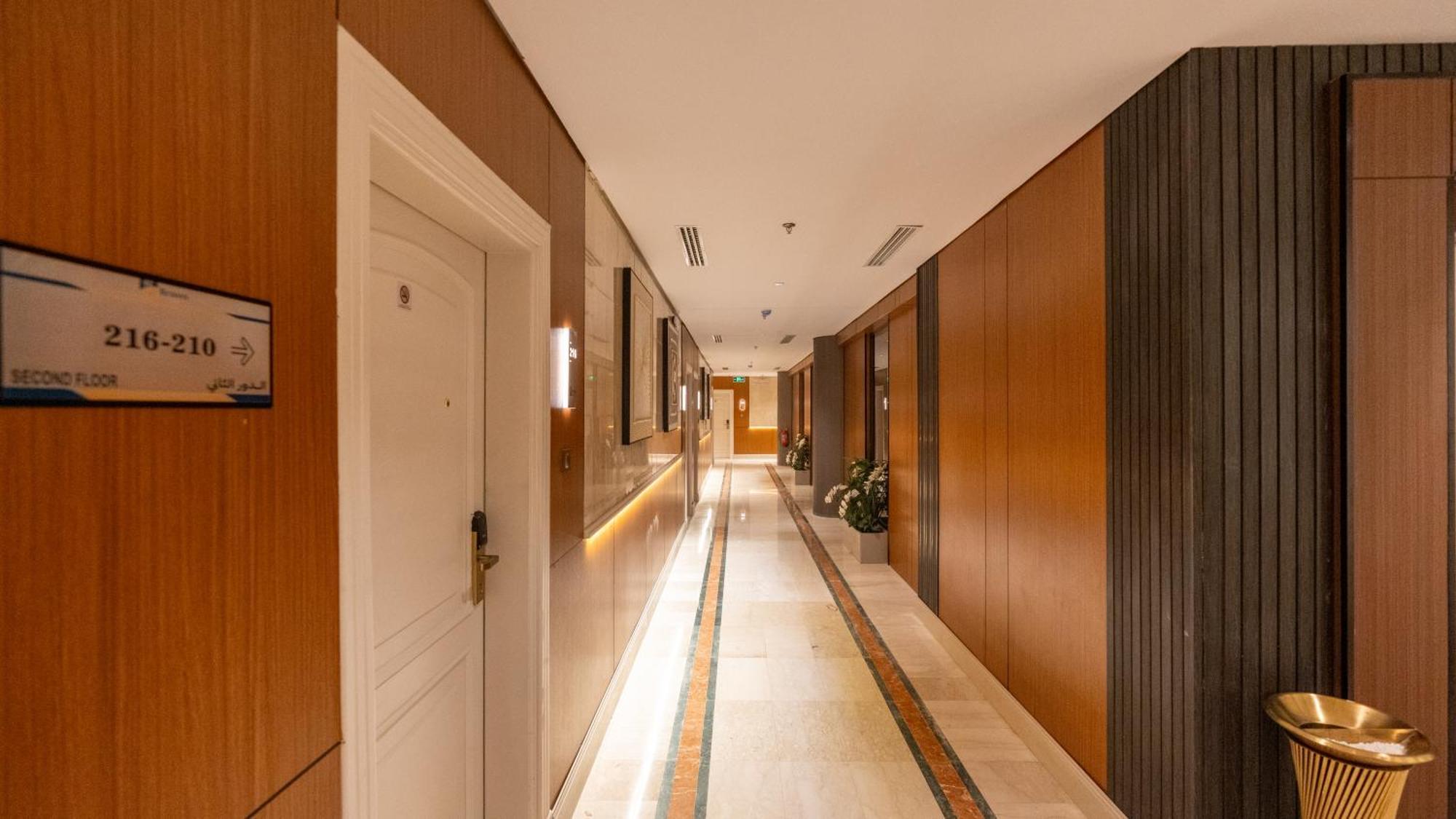 Brzeen Hotel Эр-Рияд Экстерьер фото